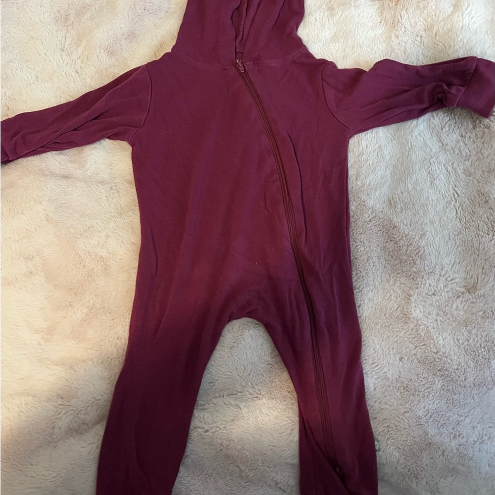 Kyte BABY Maroon Hooded Bodysuit